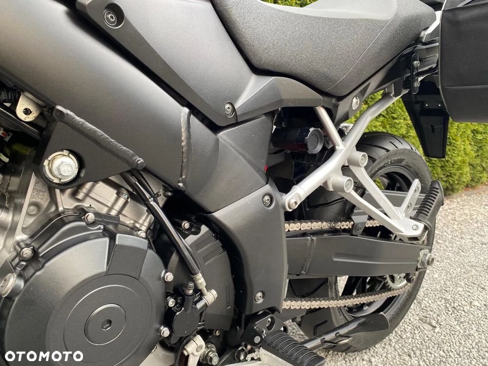 Suzuki V-STROM - 19