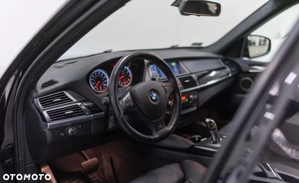 BMW X5 M Standard - 14
