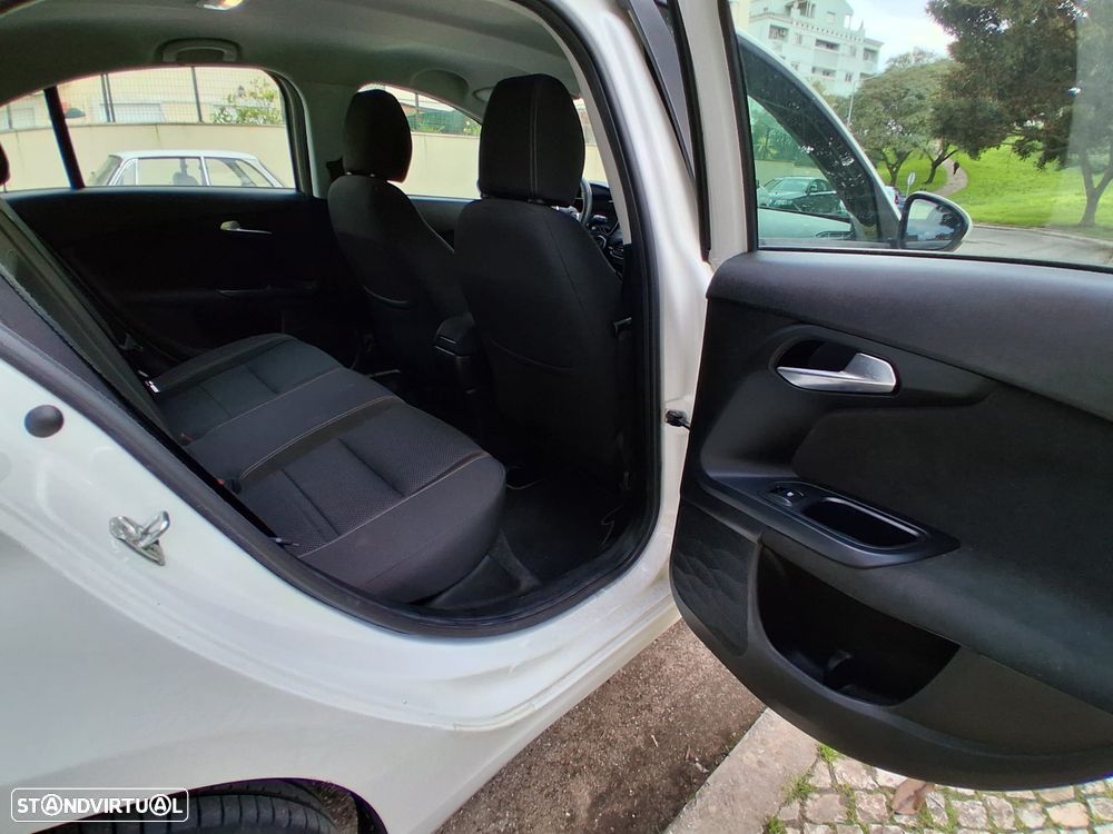 Fiat Tipo 1.3 M-Jet Lounge Tech - 27