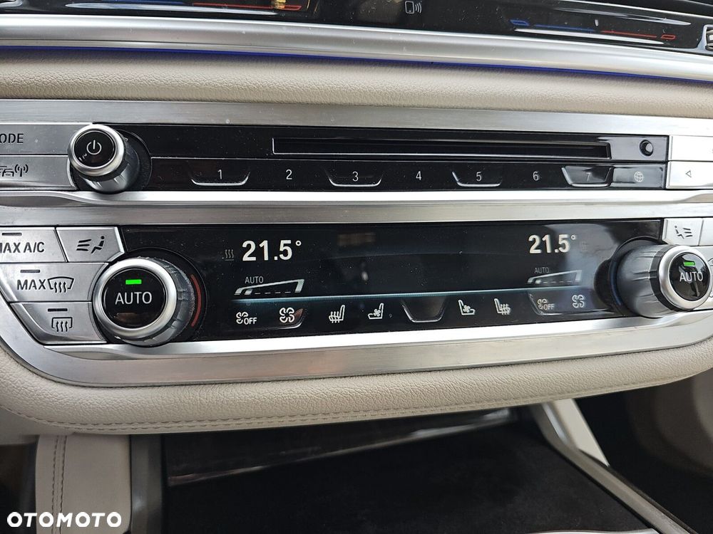 BMW Seria 7 - 26