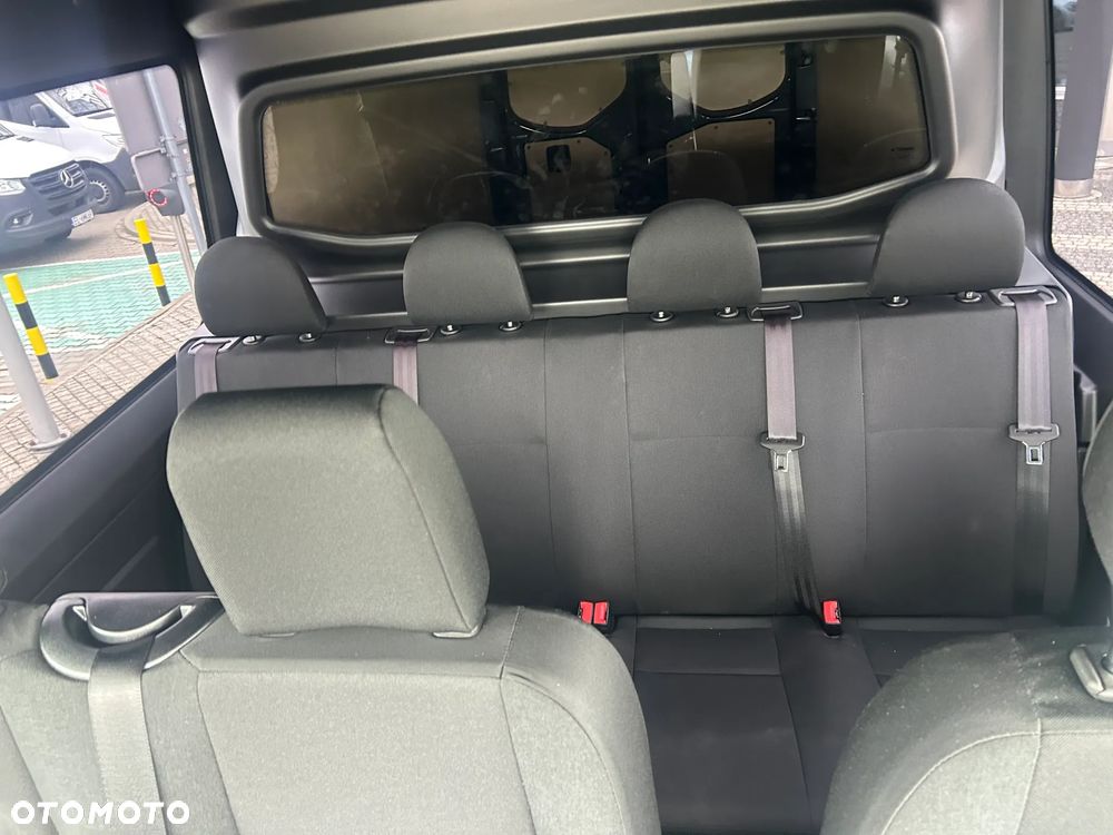 Mercedes-Benz Sprinter - 21