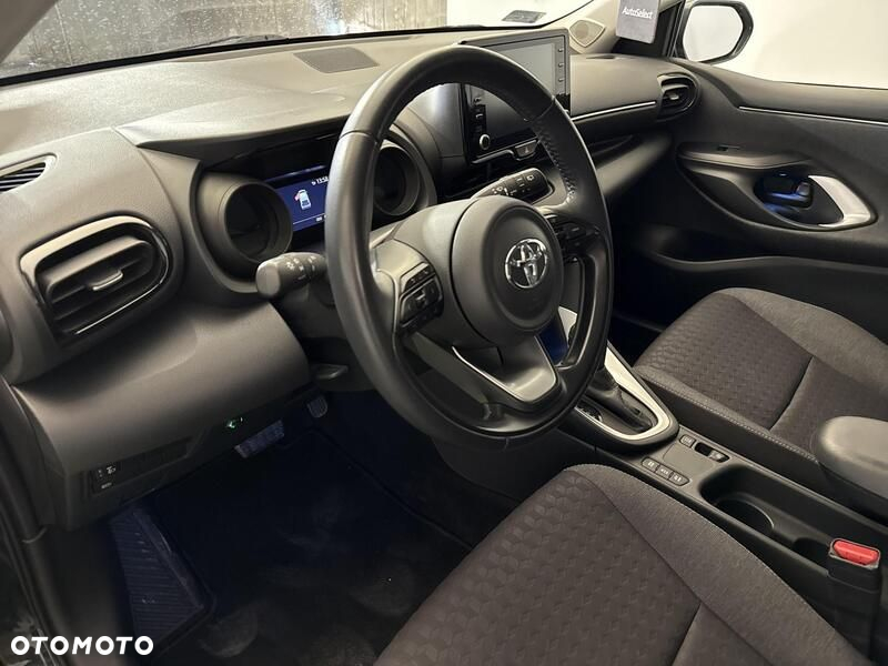 Toyota Yaris - 11