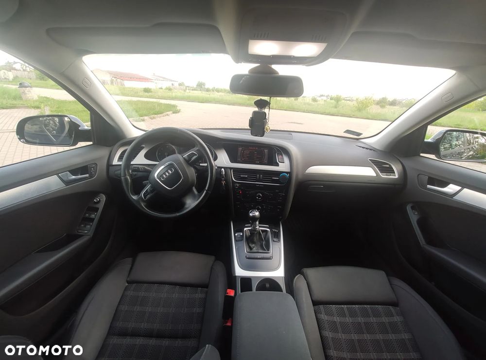 Audi A4 Avant 2.0 TDI - 6