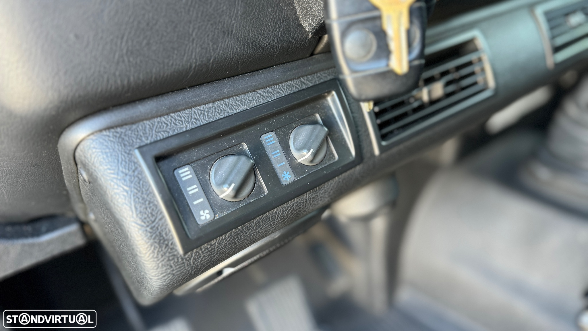 Land Rover Defender 90 SW 2.5 Td5 SE - 2