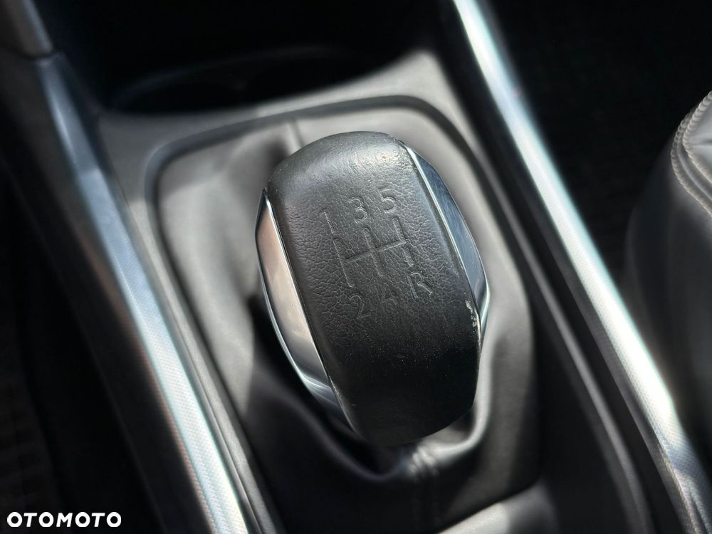 Peugeot 2008 1.6 VTi Allure - 19