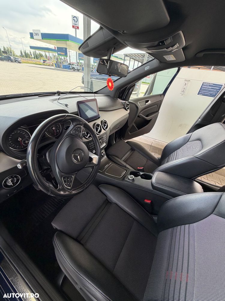 Mercedes-Benz B 220 d 4Matic Aut. - 15
