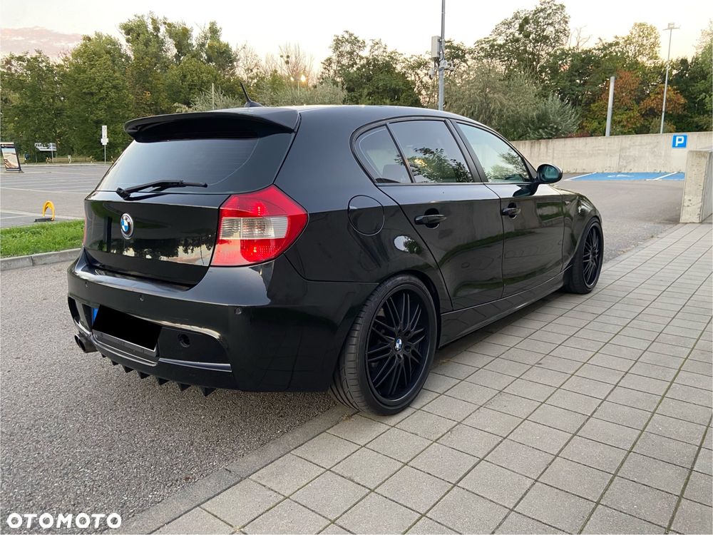 BMW Seria 1 120i - 4