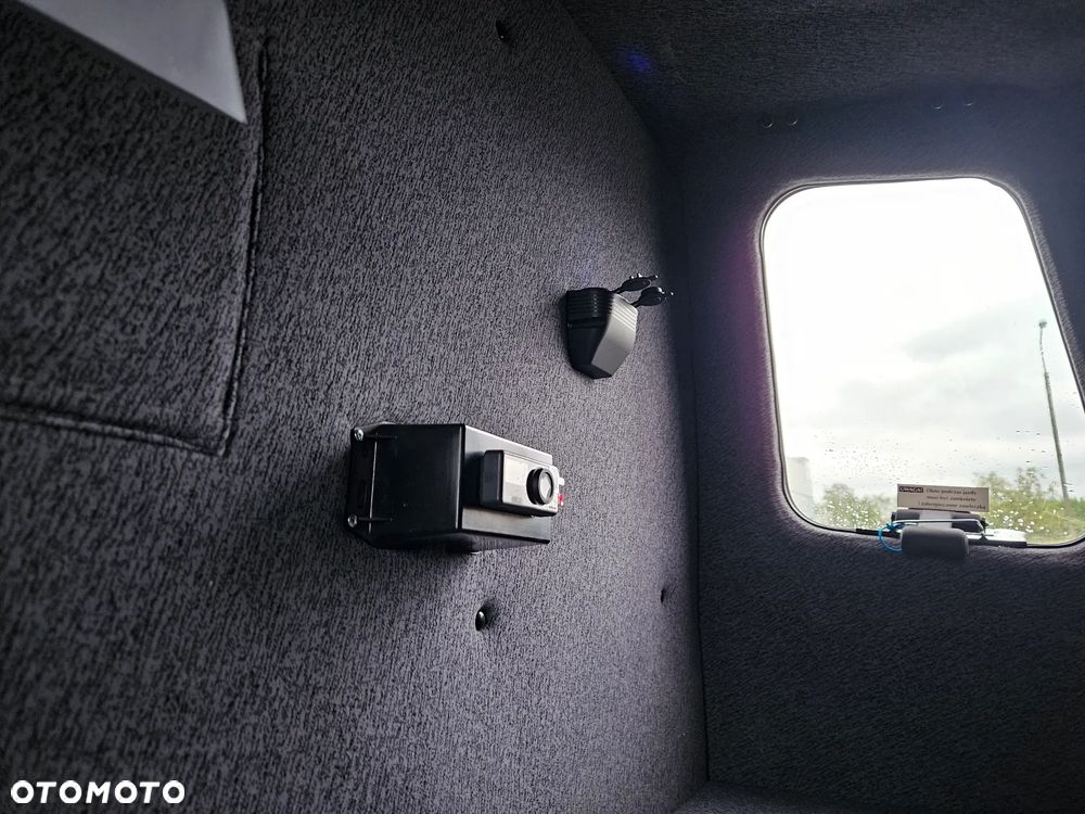 Renault Master międzynarodówka 10 EP 170 KM - 17