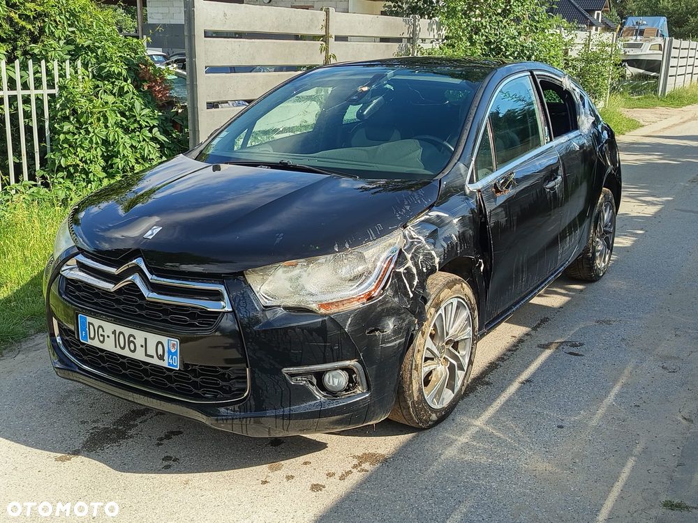 Citroën DS4 1.6 HDi SoChic - 2