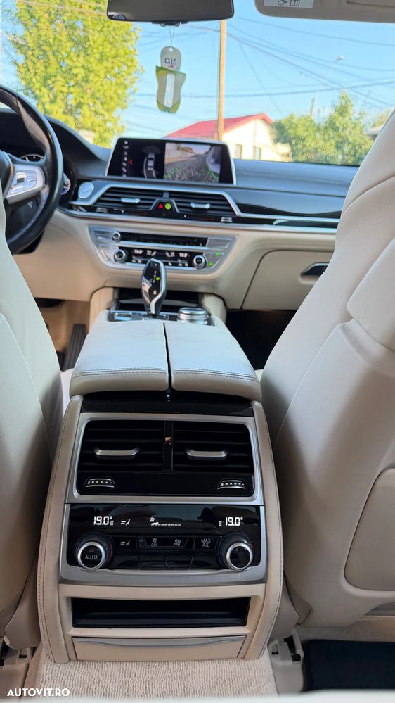 BMW Seria 7 730d xDrive - 12
