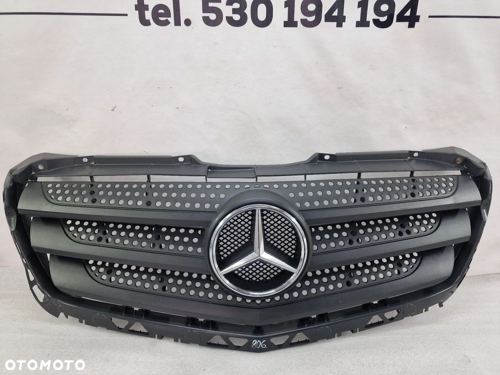 MERCEDES SPRINTER W906 LIFT 13- ATRAPA / GRILL PRZEDNI PRZÓD , NR A9068880523 / A9068800785 / A9068800885 , NR AUKCJI GL806 - 1