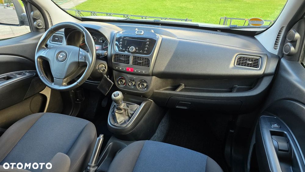 Opel Combo - 12