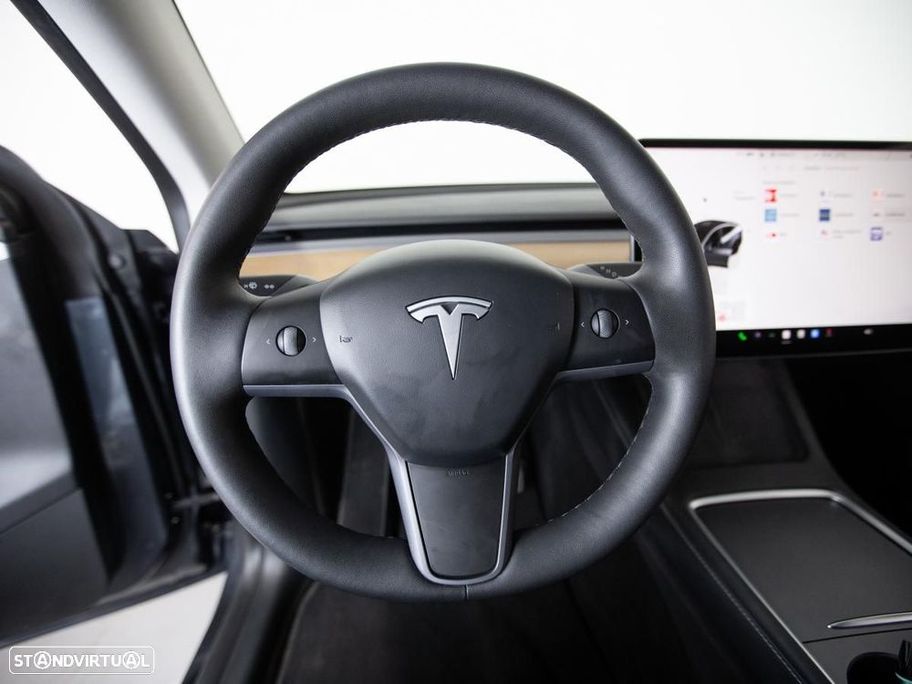 Tesla Model Y Long Range Tração Integral - 16