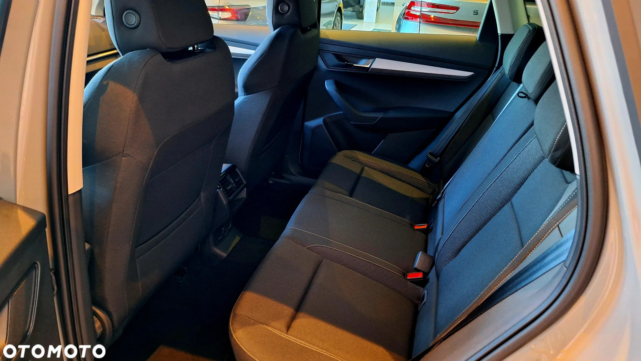 Skoda Karoq 1.5 TSI ACT Selection DSG - 9