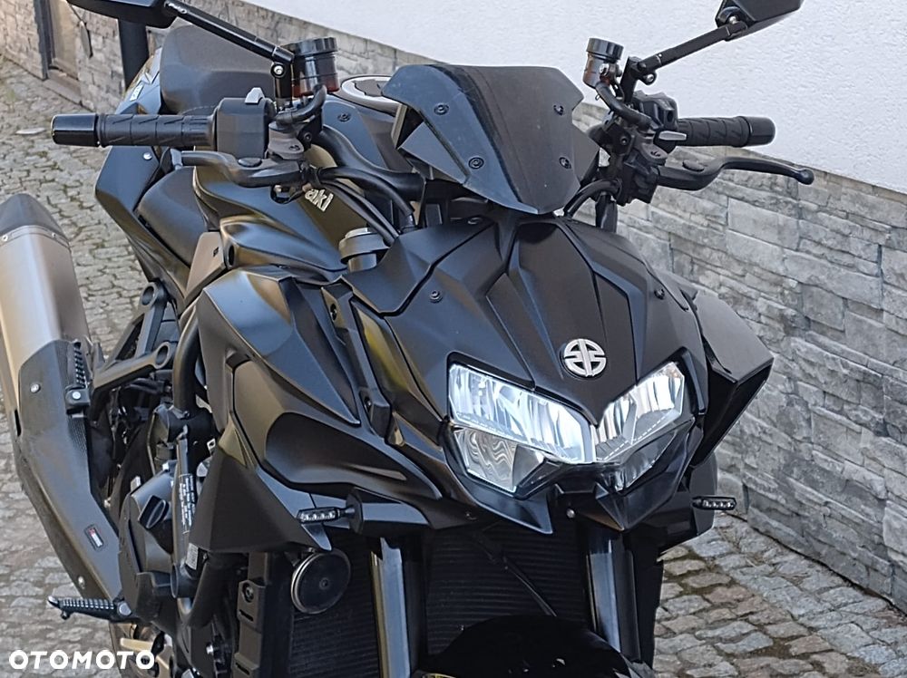 Kawasaki H2 - 1