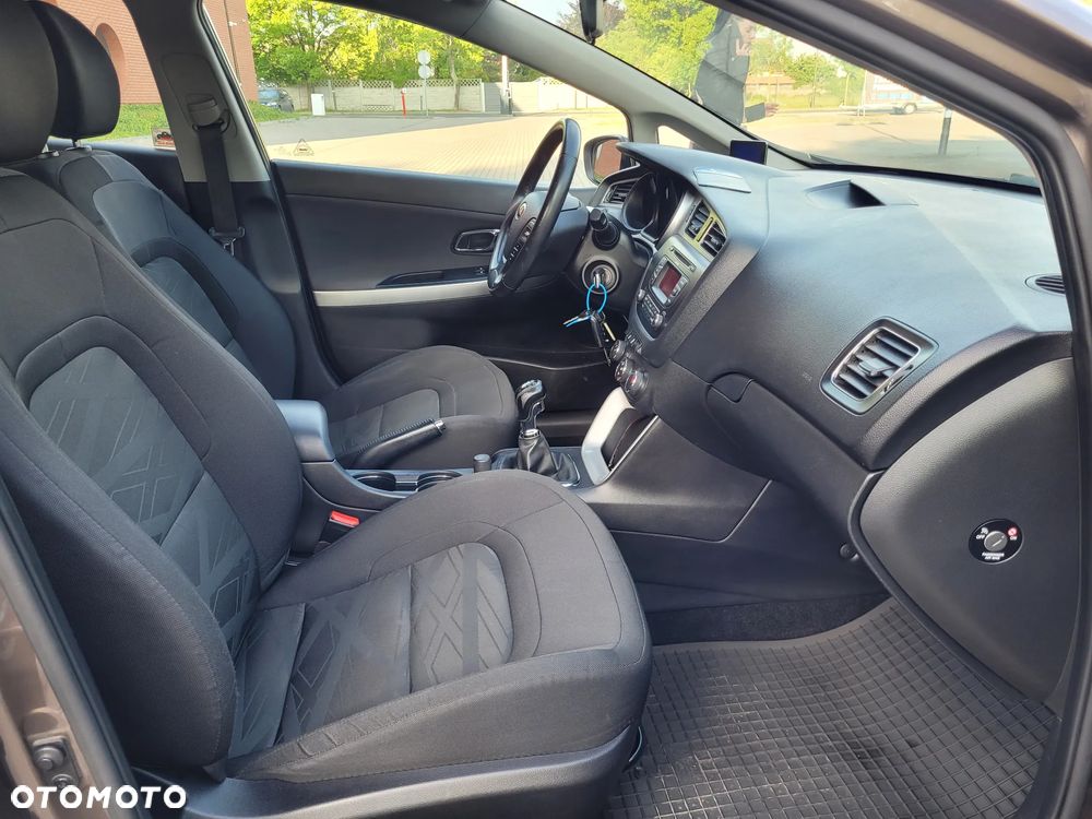 Kia Ceed 1.4 CVVT - 10