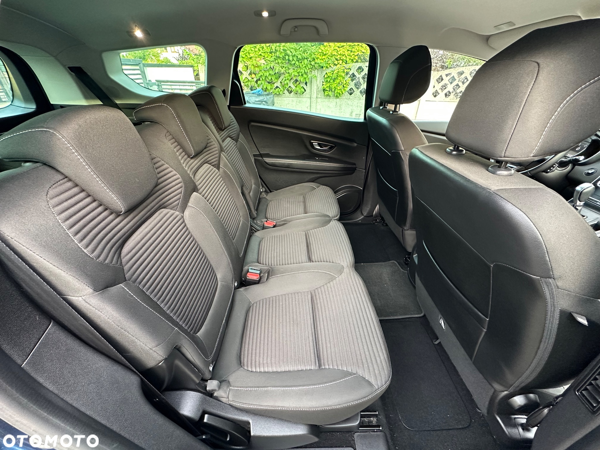 Renault Grand Scenic - 17