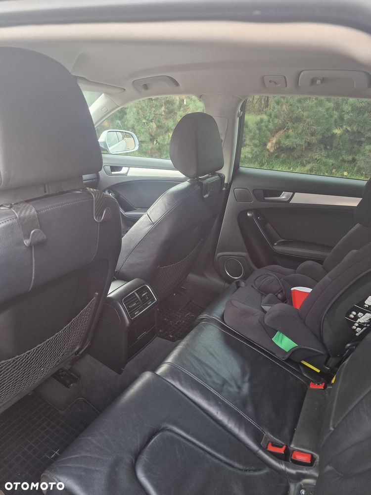 Audi A4 Limousine - 4