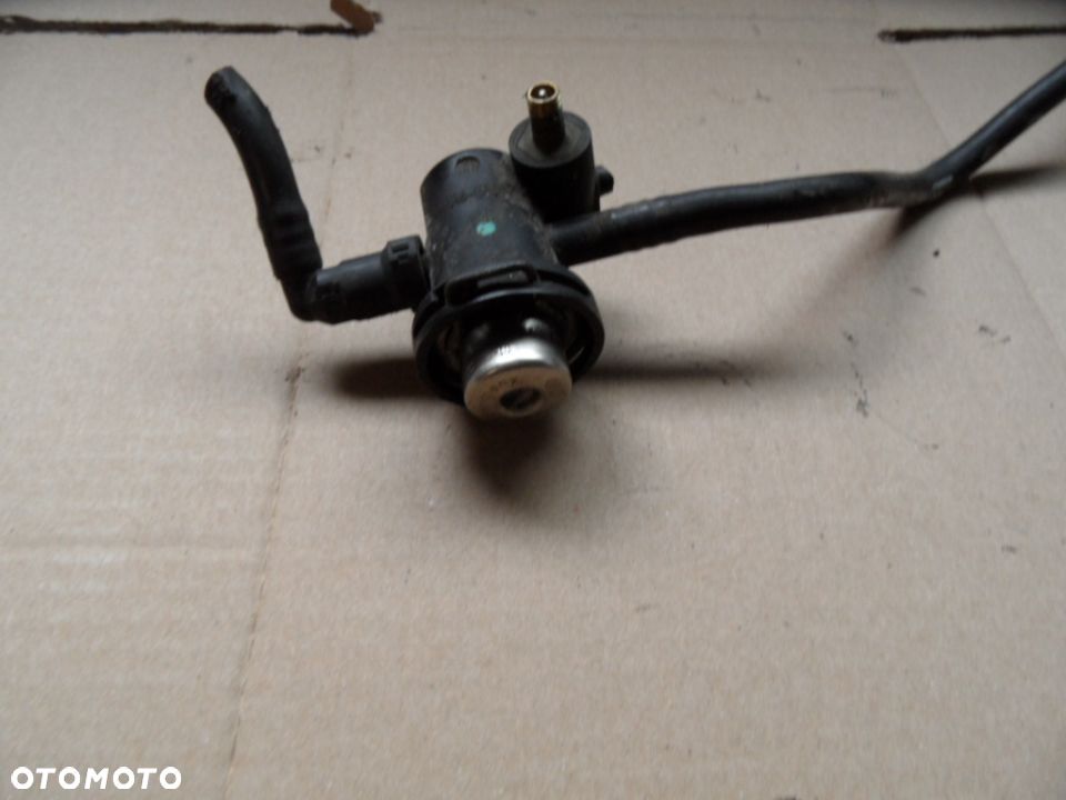 REGULATOR CISNIENIA PALIWA LAGUNA II 3.0 0280161511