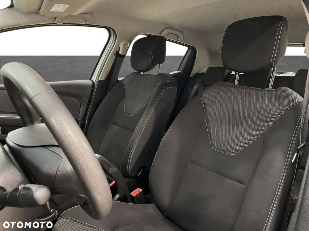 Renault Clio - 12