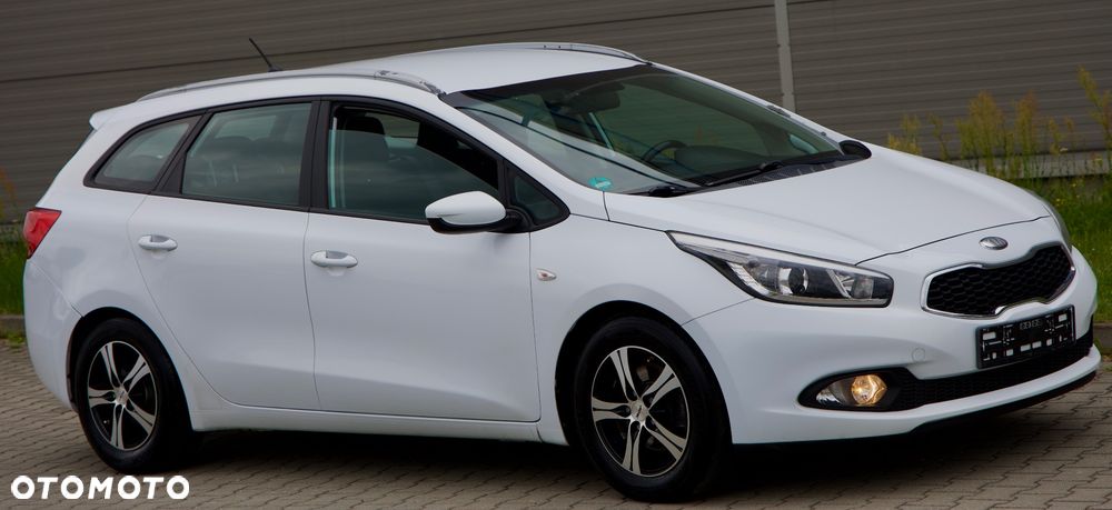 Kia Ceed 1.6 CRDi 128 Spirit - 13