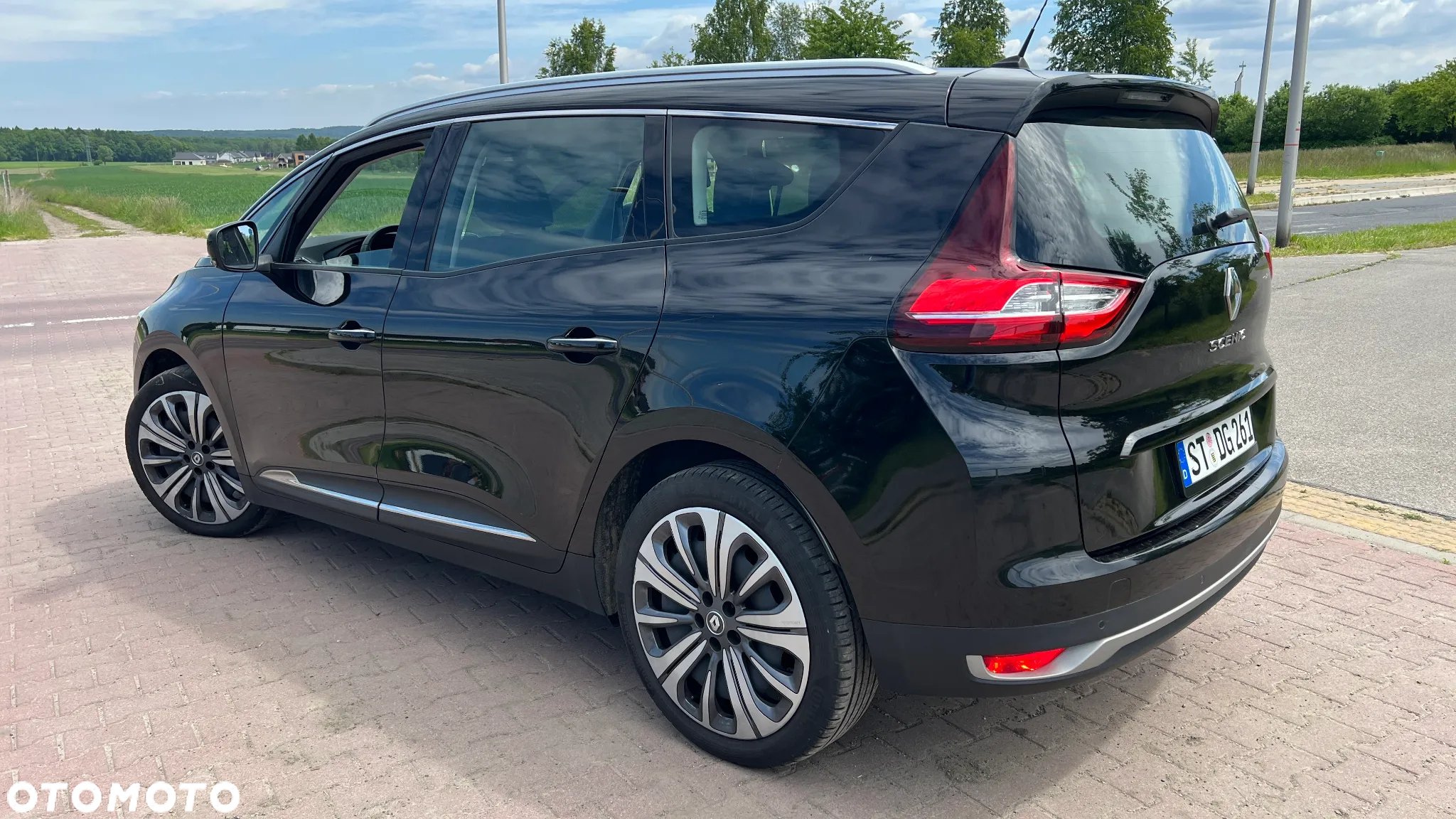 Renault Grand Scenic Gr 1.3 TCe Energy Bose - 4