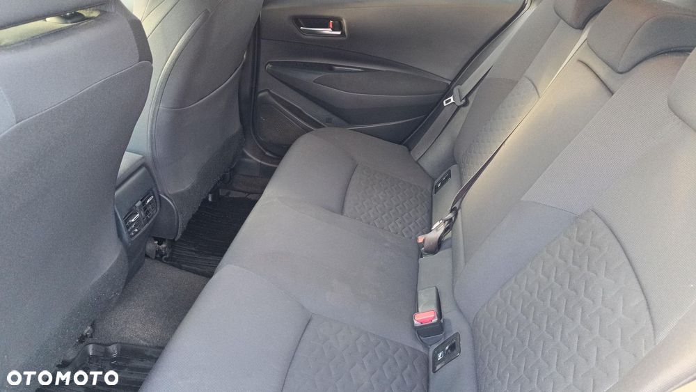 Toyota Corolla 2.0 Hybrid Comfort - 13