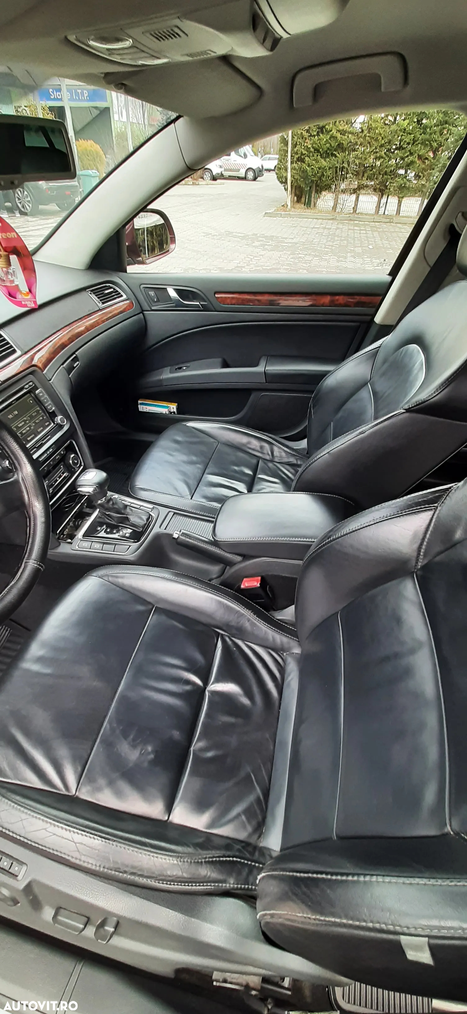 Skoda Superb 2.0 TDI Elegance DSG - 13
