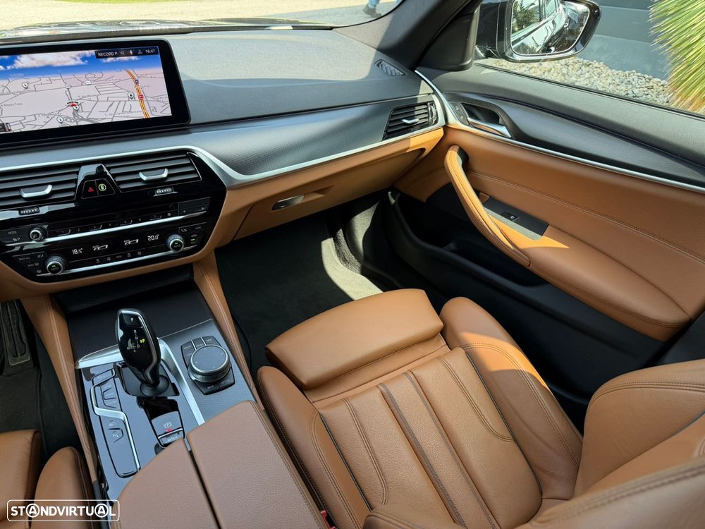 BMW 520 e Pack M — fotografia 25