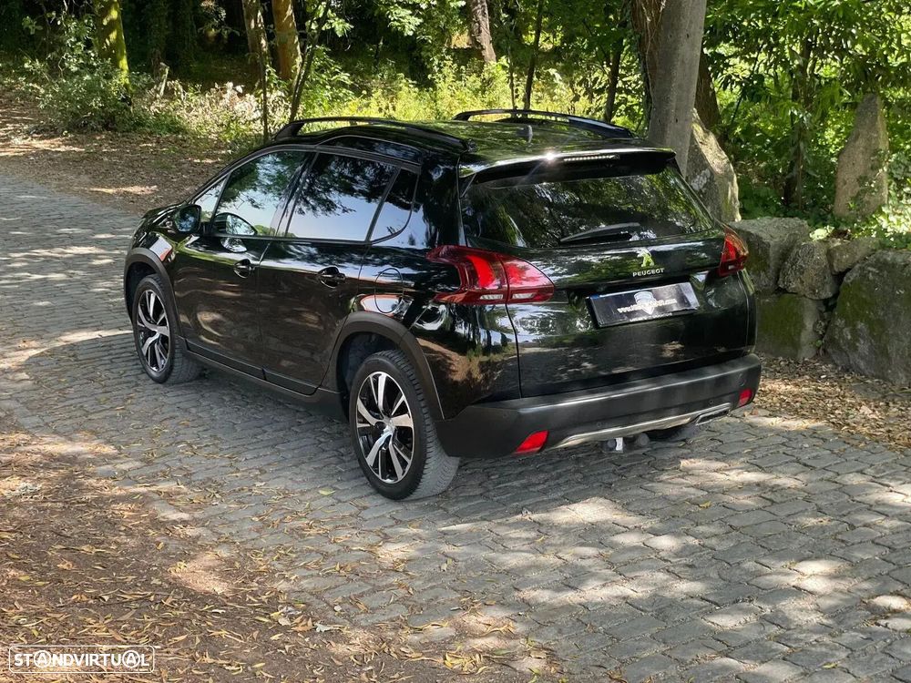 Peugeot 2008 1.2 PureTech GT Line - 6