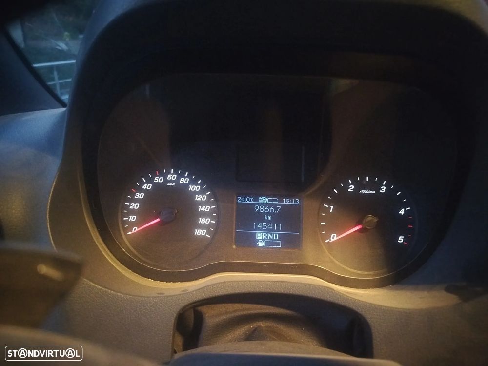 Mercedes-Benz Sprinter - 4