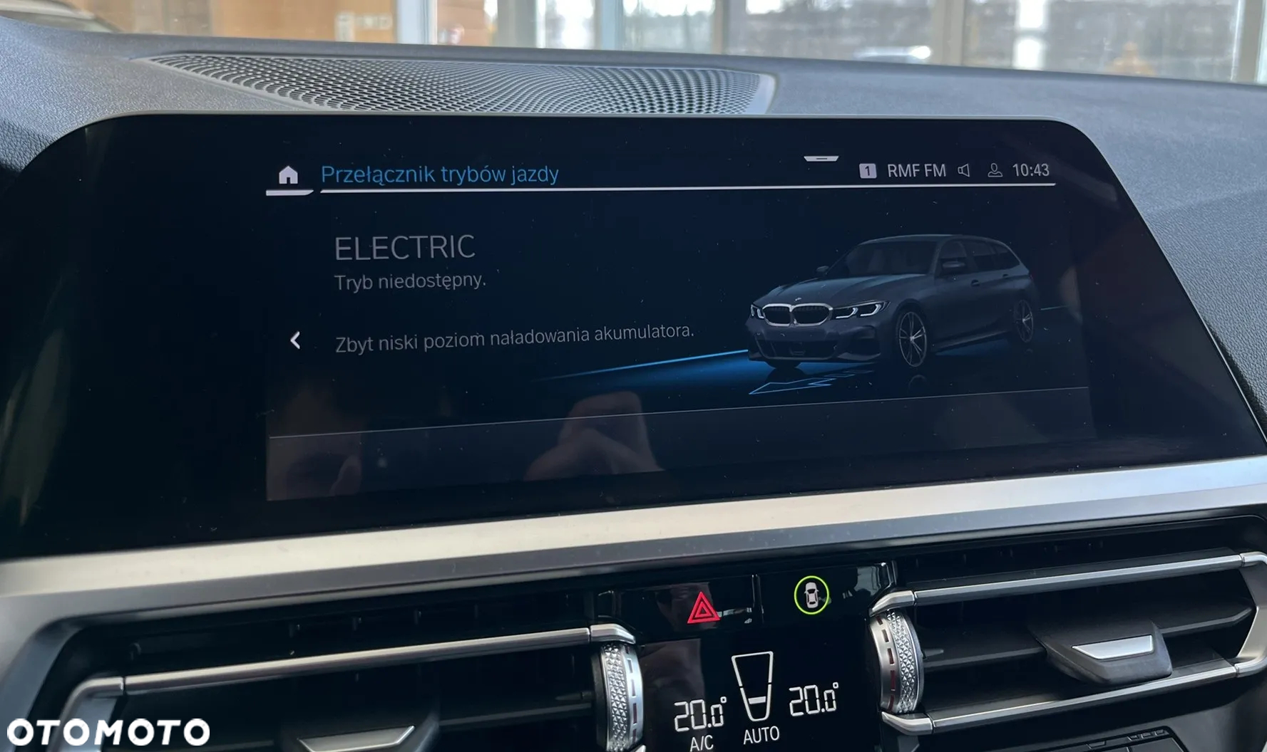 BMW Seria 3 330e M Sport sport - 32