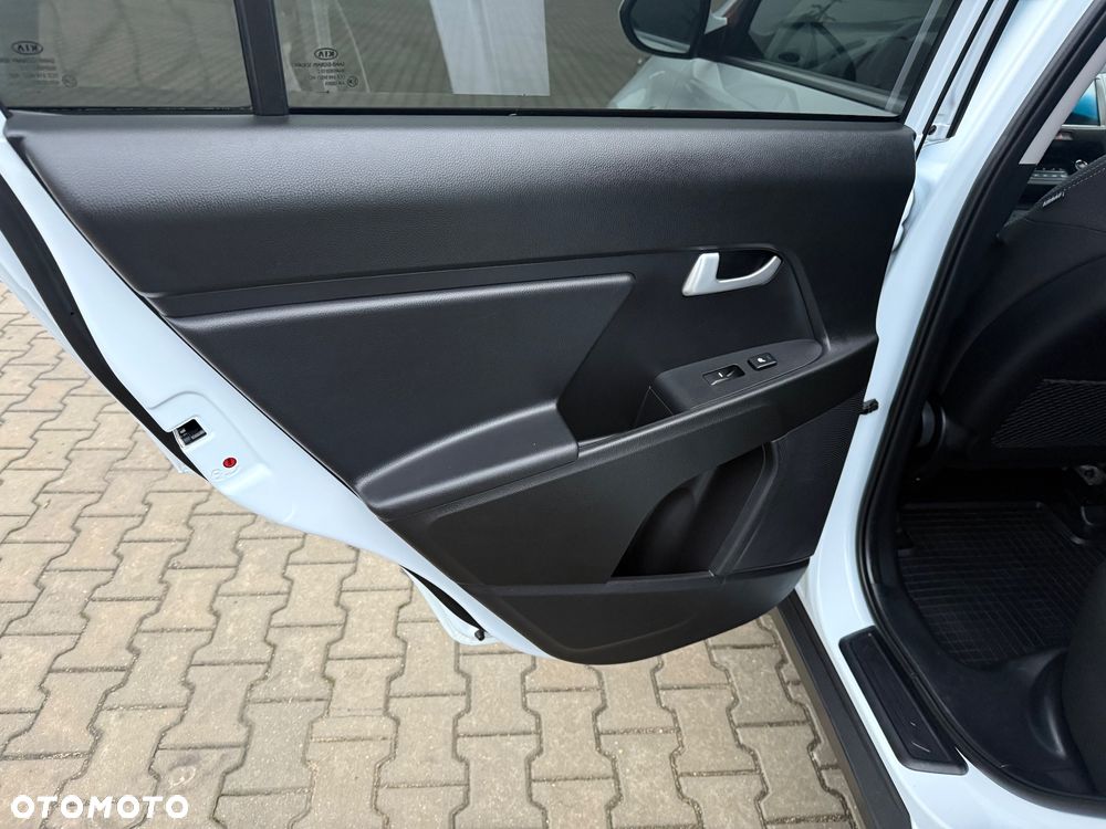 Kia Sportage 2.0 GDI 2WD Spirit - 17