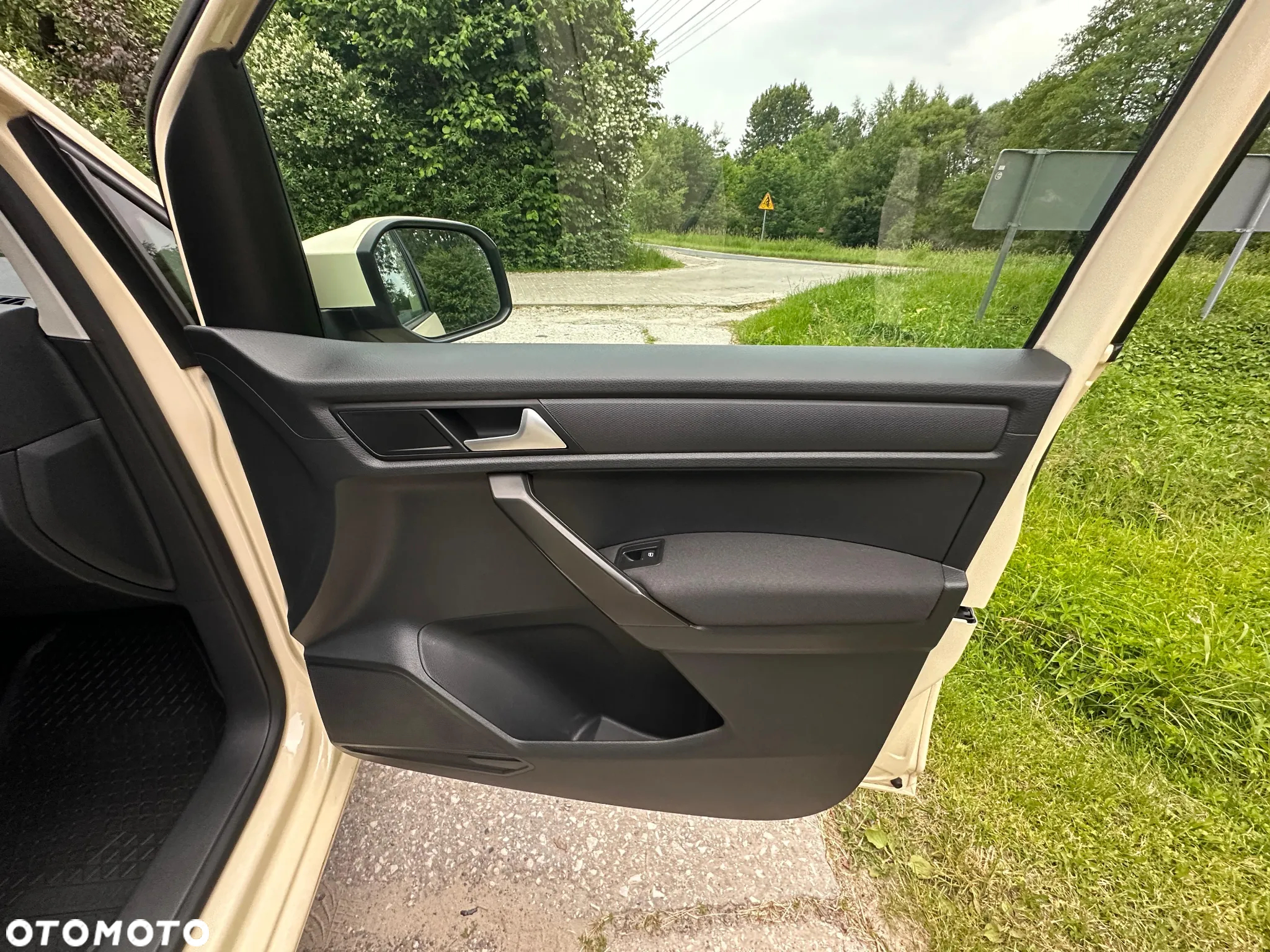 Volkswagen Caddy 1.4 BiFuel TGI (7-Si.) DSG Maxi Family - 14
