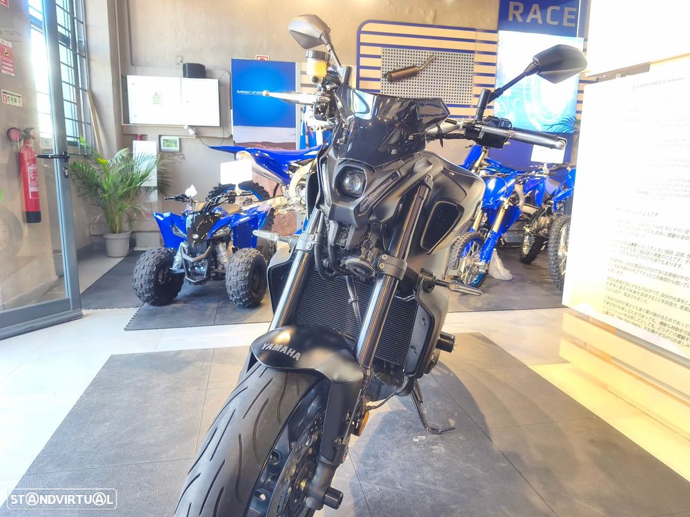Yamaha MT-09 - 2