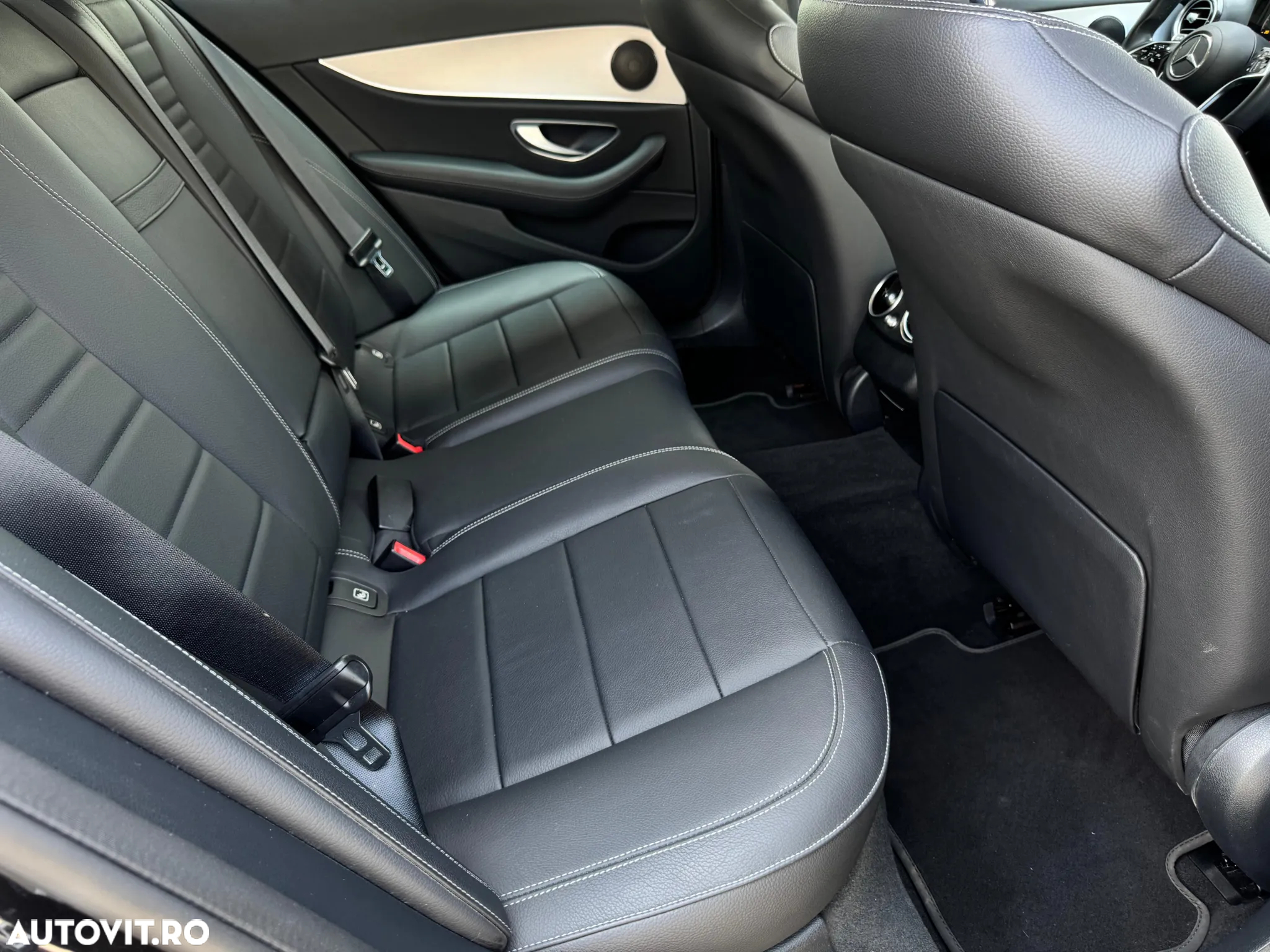 Mercedes-Benz E 220 d Aut. - 15
