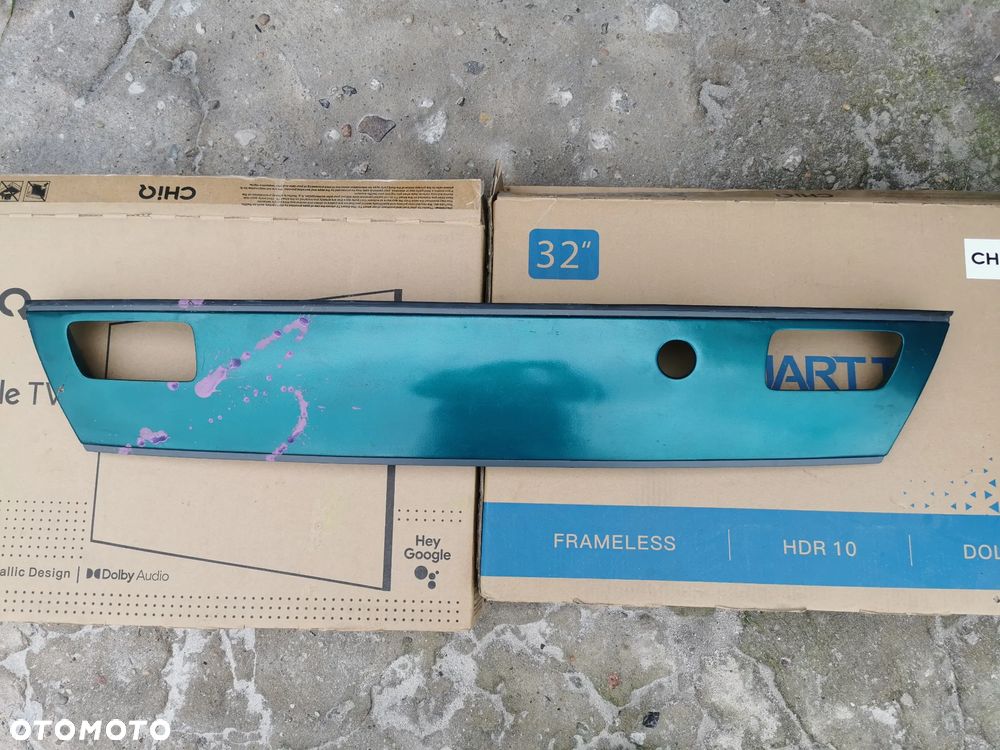 Mazda 323 F 323F Blenda klapy bagażnika listwa - 1