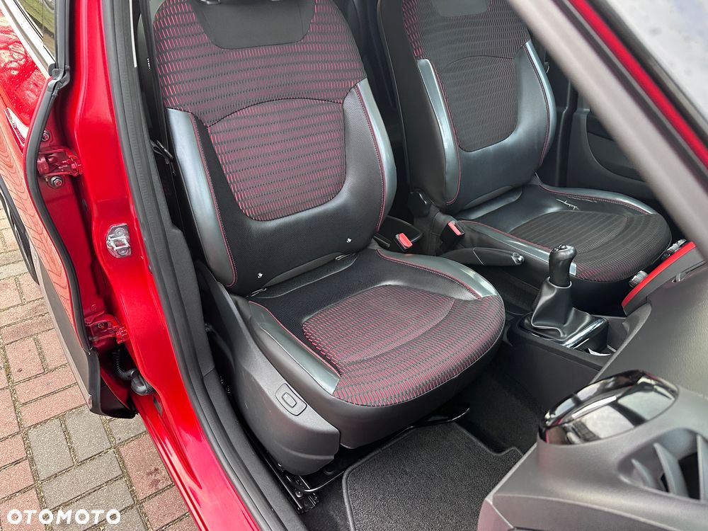 Renault Captur (ENERGY) TCe 90 BOSE EDITION - 15