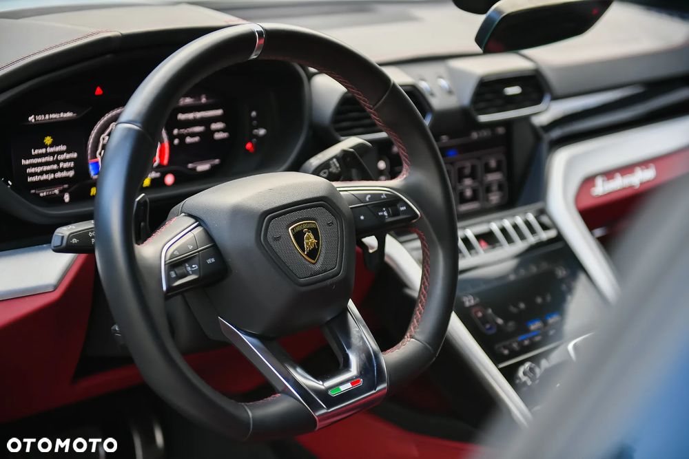 Lamborghini Urus - 9