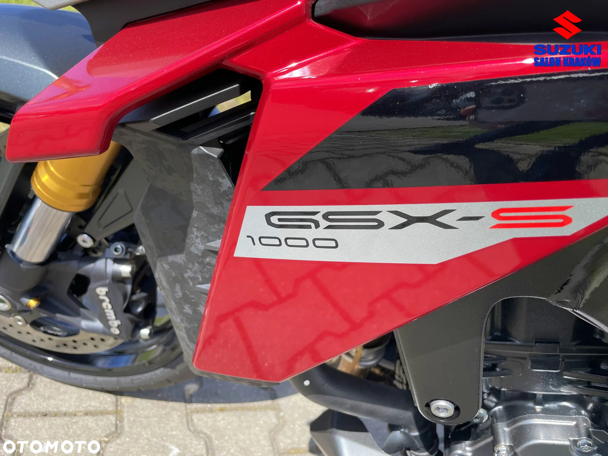 Suzuki GSX 1000 - 8