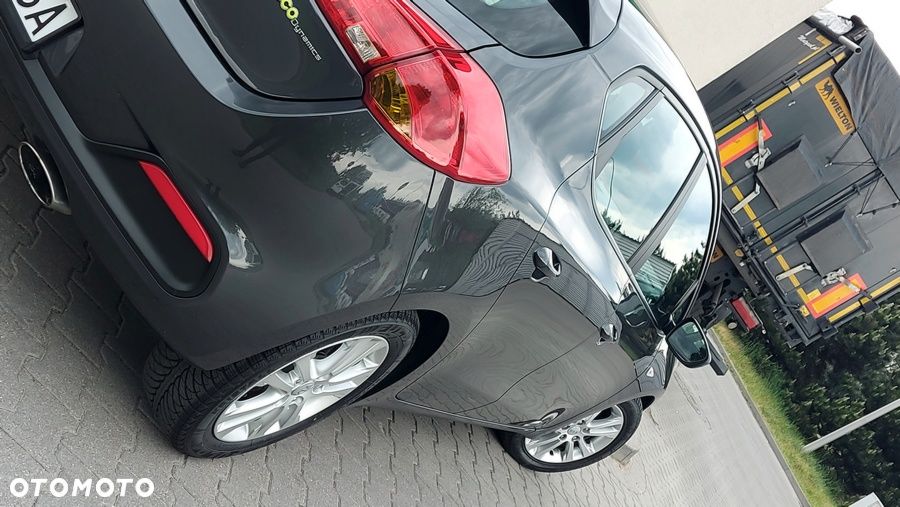 Kia Ceed - 27