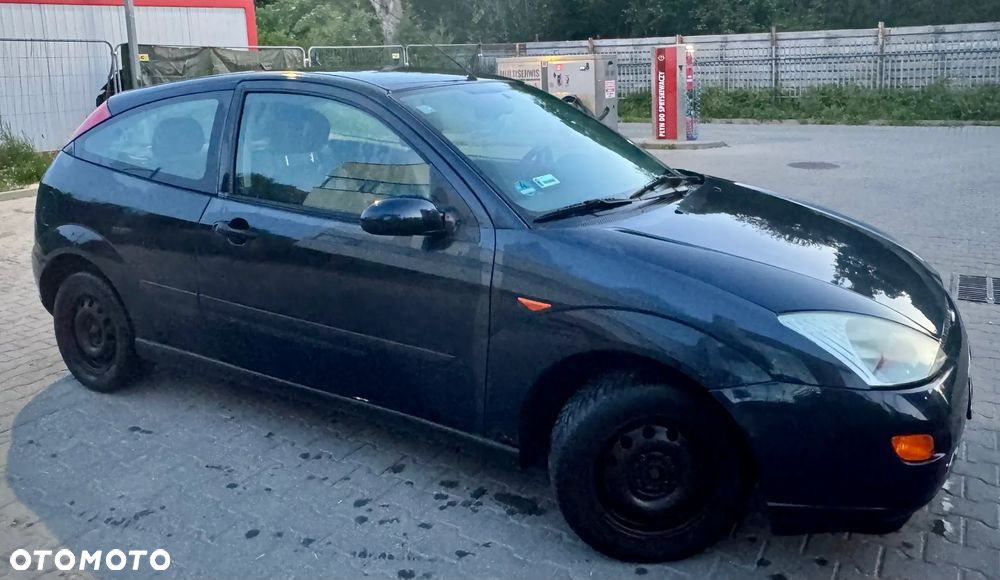 Ford Focus 1.6 16V Ambiente - 12