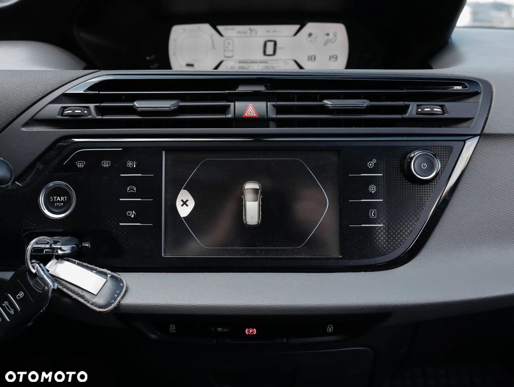 Citroën C4 Grand Picasso 1.2 PureTech Attraction - 24