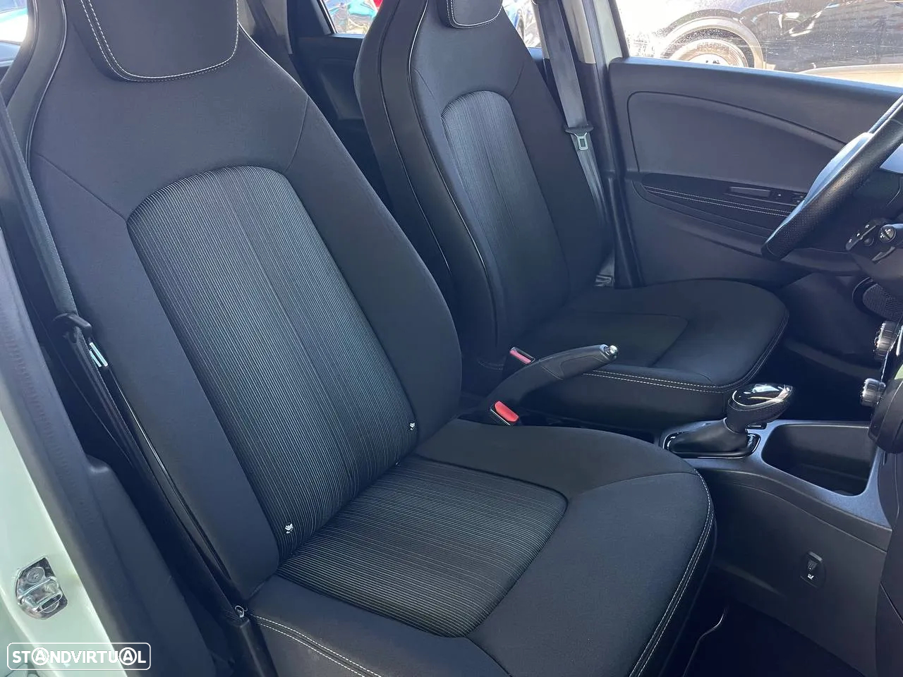 Renault Zoe (c/ Bateria) Zen 40 - 17