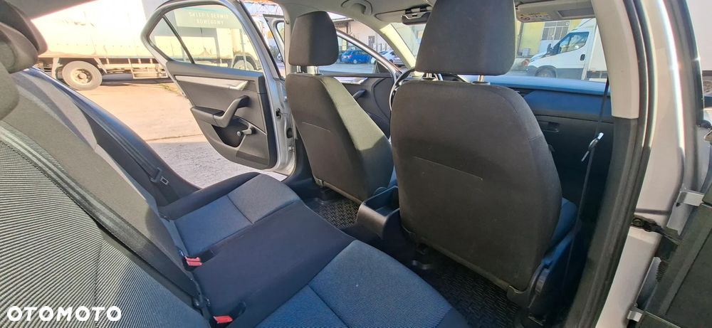 Skoda Octavia 1.6 TDI Active - 6