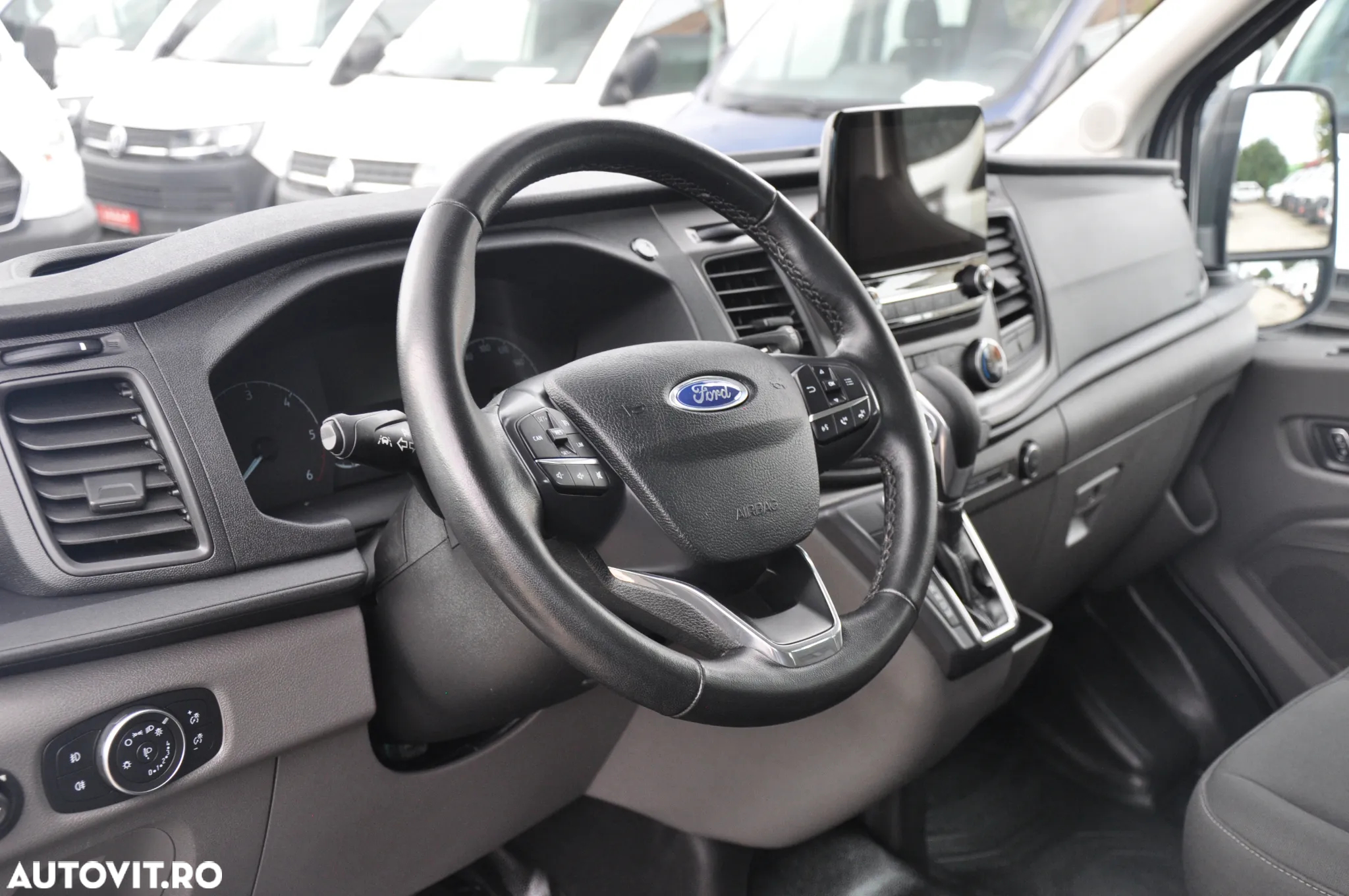 Ford Transit 330 2.0 TDCi L2H2 Furgon DCIV Trend Aut. - 17