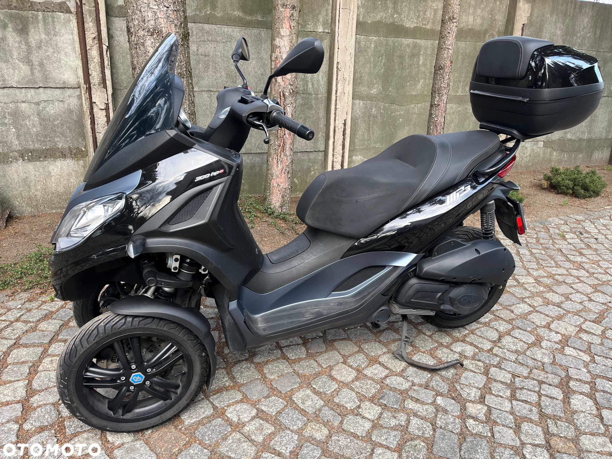 Piaggio MP-3 - 9
