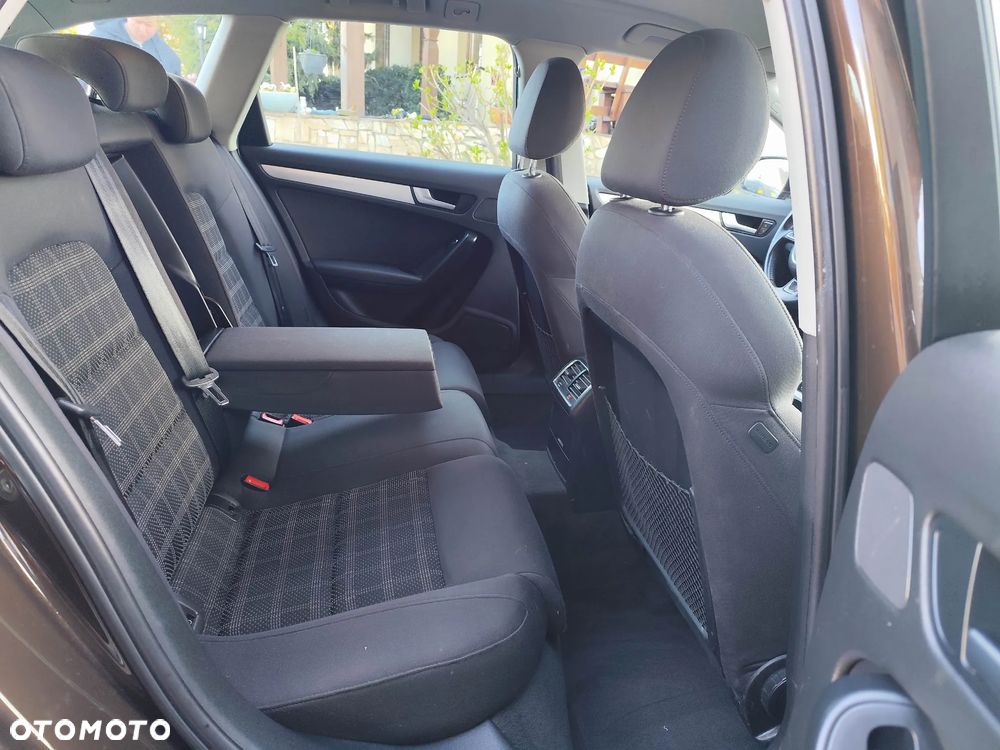 Audi A4 Avant 2.0 TDI - 11