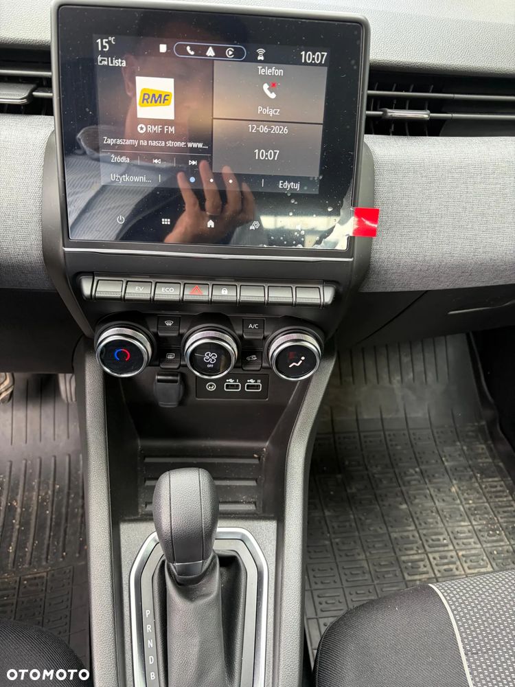 Renault Clio - 19