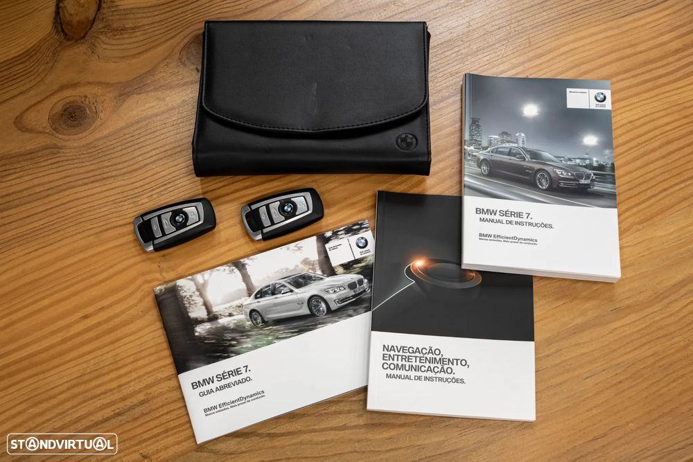 BMW 750 Li xDrive Pack M — fotografia 57